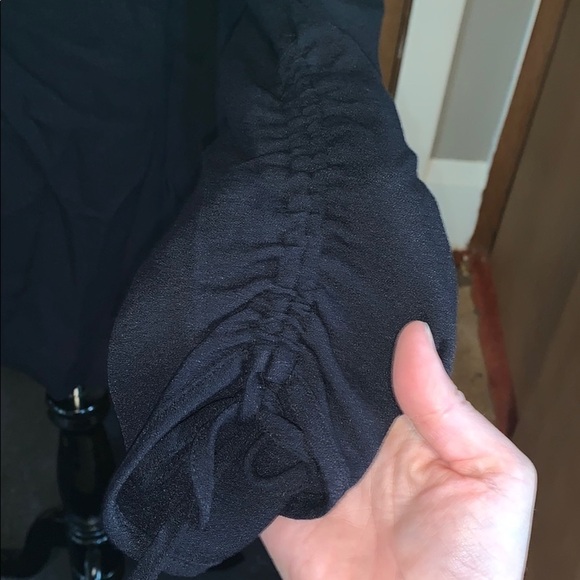 Black split neck top with ruched sleeves - Picture 3 of 5